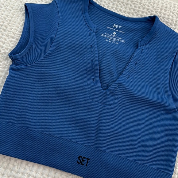 SET Top - Picture 2 of 6